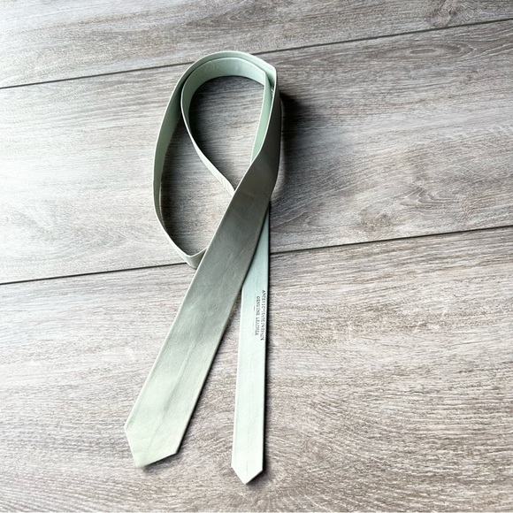 Antevic Mint Green Soft Genuine Leather Neck Tie Made in Spain - Picture 3 of 7